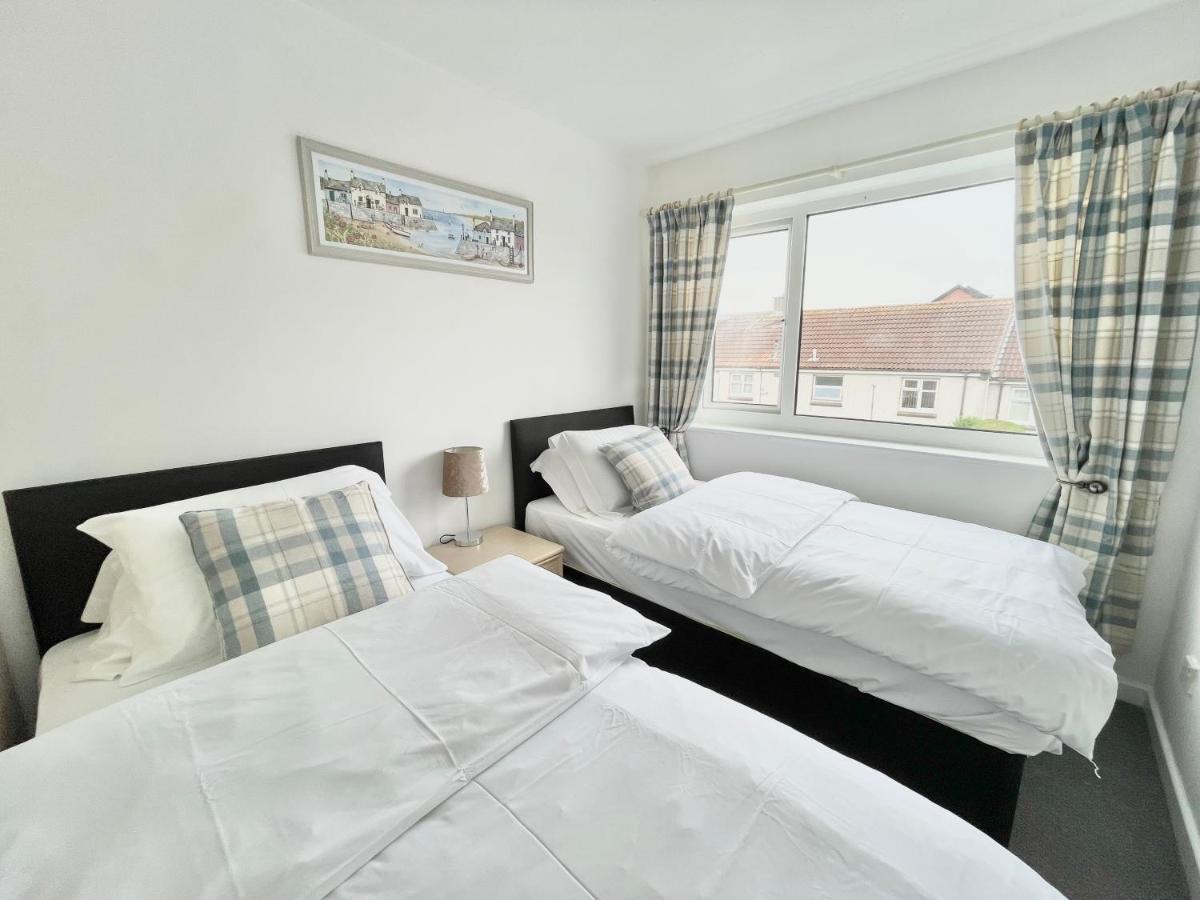 Cae Glas Apartments Holyhead Kültér fotó